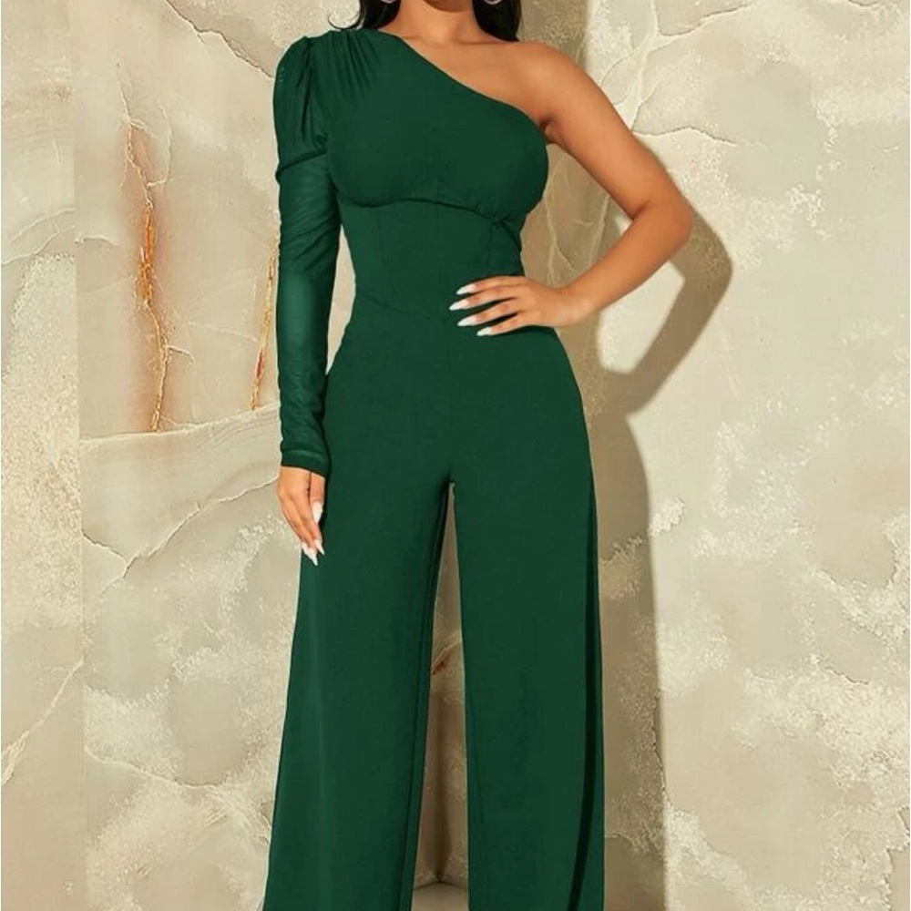 Gorgeous emerald green one sleeve romper NWOT